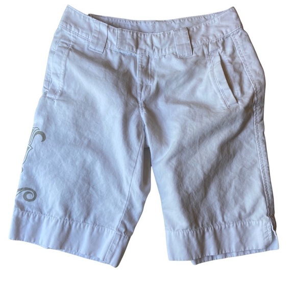 The North Face Pants - The NorthFace White Bermuda Shorts 8